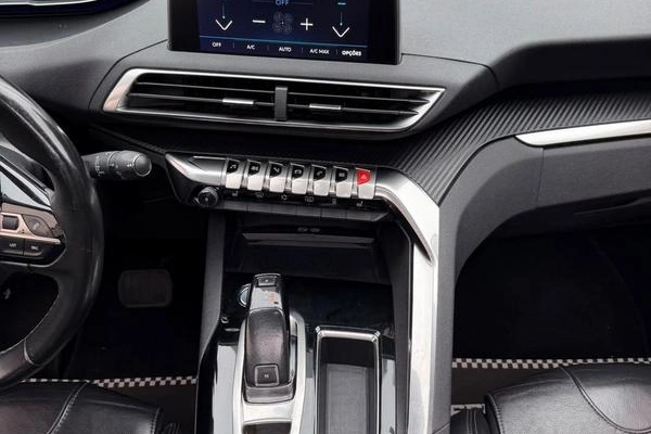 imagem-https://www.socarrao.com.br/sc-vehicle-images-prod/4000580/1790018950212-8497012_7_B_45a3a246c7.jpeg