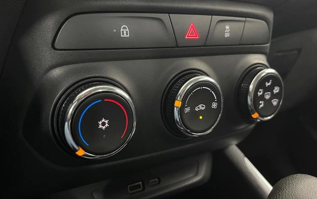 imagem-https://www.socarrao.com.br/sc-vehicle-images-prod/4000622/1790009032530-8474246_14_B_11b901dbcd.jpeg