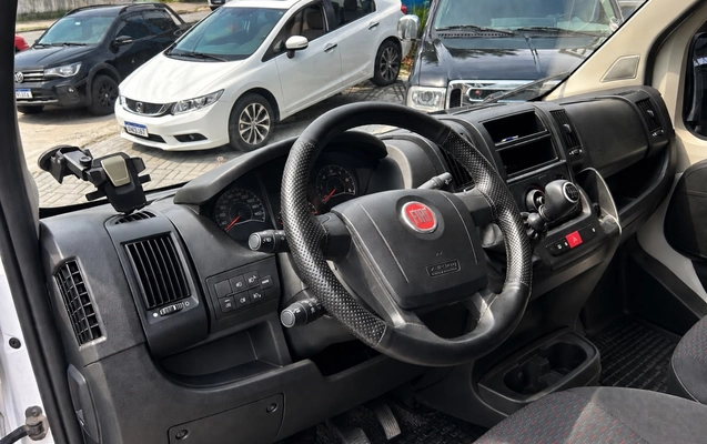 imagem-https://www.socarrao.com.br/sc-vehicle-images-prod/4000637/1790009067991-11_014351.jpg
