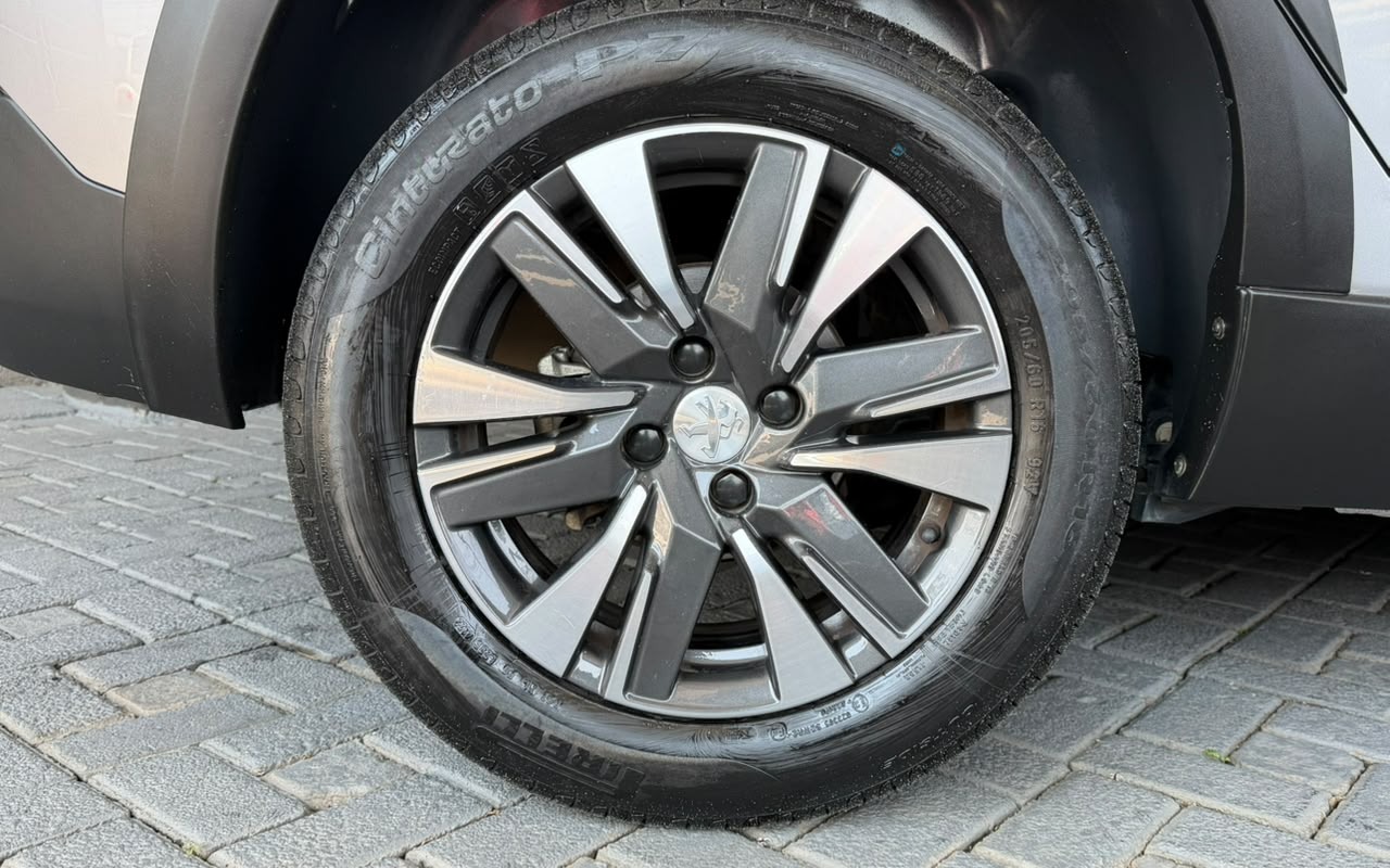 imagem-https://www.socarrao.com.br/sc-vehicle-images-prod/4000646/1790009083683-V2hhdHNBcHAgSW1hZ2UgMjAyNi0wOS0yMSBhdCAxMy4xOS40My5qcGVn.jpeg