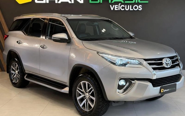 imagem-https://www.socarrao.com.br/sc-vehicle-images-prod/4000707/1790009169886-8185344_18_B_9a6bf11742.jpeg