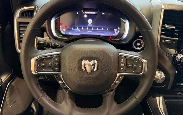 imagem-https://www.socarrao.com.br/sc-vehicle-images-prod/4000709/1790009173128-8466772_12_B_ffc118b395.jpeg