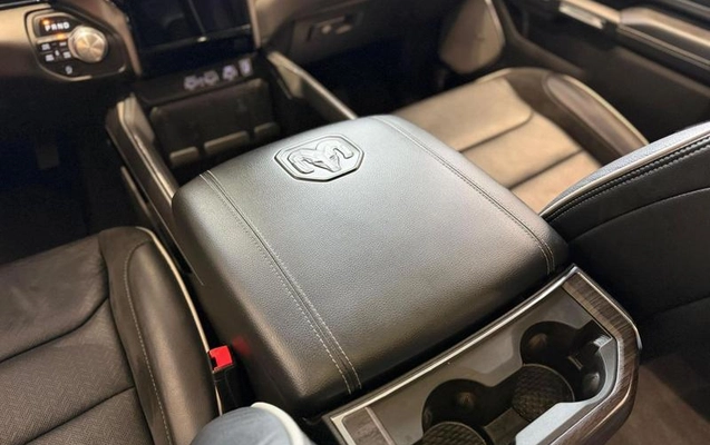 imagem-https://www.socarrao.com.br/sc-vehicle-images-prod/4000709/1790009173140-8466772_19_B_3af504b689.jpeg