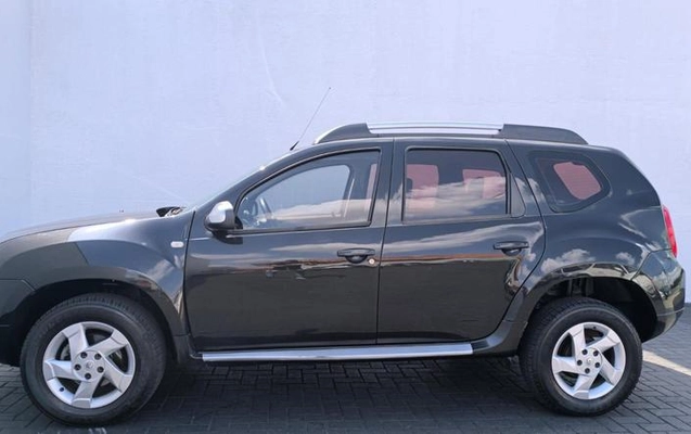 imagem-https://www.socarrao.com.br/sc-vehicle-images-prod/4000806/1790009299596-7862888_23_B_6e4503e628.jpeg