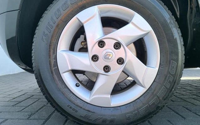imagem-https://www.socarrao.com.br/sc-vehicle-images-prod/4000806/1790009299599-7862888_6_B_587cec0d44.jpeg