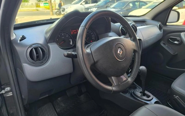 imagem-https://www.socarrao.com.br/sc-vehicle-images-prod/4000806/1790009299602-7862888_7_B_65332f395f.jpeg