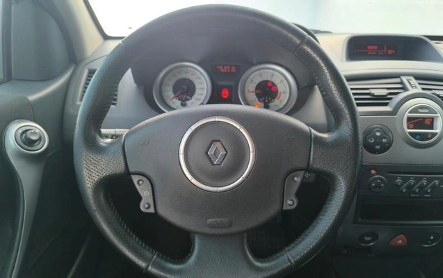 imagem-https://www.socarrao.com.br/sc-vehicle-images-prod/4000818/1790947122366-8490038_4_B_04db04897b.jpg