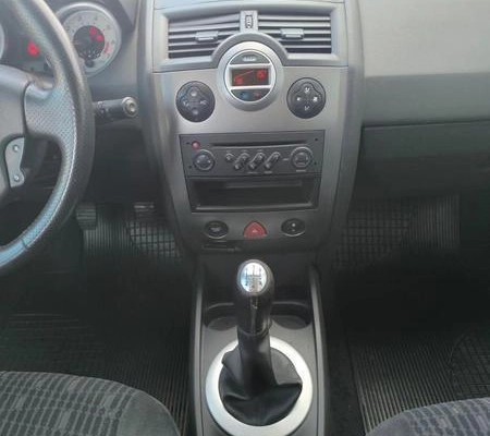 imagem-https://www.socarrao.com.br/sc-vehicle-images-prod/4000818/1790947122370-8490038_6_B_852ca93980.jpg