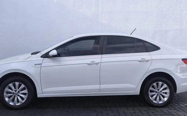 imagem-https://www.socarrao.com.br/sc-vehicle-images-prod/4000819/1790009307106-8490396_1_B_c099d6ec77.jpg