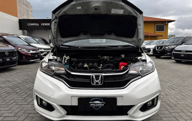 imagem-https://www.socarrao.com.br/sc-vehicle-images-prod/4000855/1790009369480-808c81423c374c57a1ecdd01888d9d02_1790009343560.jpg
