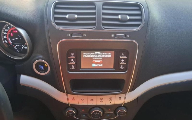 imagem-https://www.socarrao.com.br/sc-vehicle-images-prod/4000932/1790109855635-8486345_16_B_e438426944.jpeg