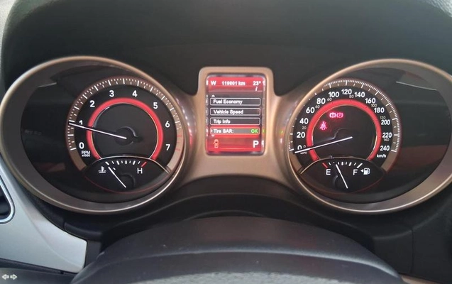 imagem-https://www.socarrao.com.br/sc-vehicle-images-prod/4000932/1790109855637-8486345_19_B_4a1d1ad2c2.jpeg