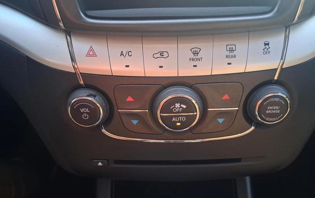 imagem-https://www.socarrao.com.br/sc-vehicle-images-prod/4000932/1790109855639-8486345_17_B_d6b7f6a842.jpeg