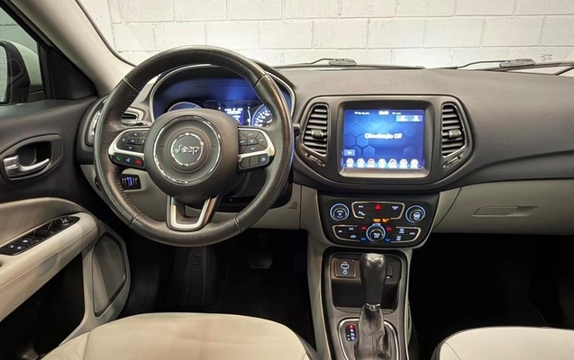 imagem-https://www.socarrao.com.br/sc-vehicle-images-prod/4000934/1790009644995-8414754_15_B_03f1dc2b10.jpeg