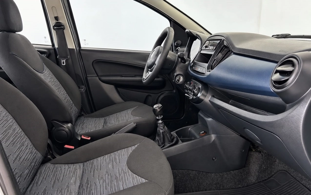 imagem-https://www.socarrao.com.br/sc-vehicle-images-prod/4000935/1790009677581-5_014718.jpg