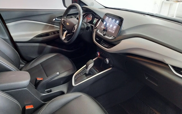 imagem-https://www.socarrao.com.br/sc-vehicle-images-prod/4000949/1790009828626-aG9RioTtgtA8axsDdfyn9vJfxH2f1vON.jpg