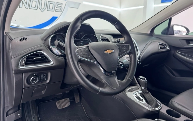 imagem-https://www.socarrao.com.br/sc-vehicle-images-prod/4001102/1790010024767-3_025155.jpg