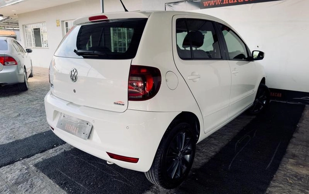 imagem-https://www.socarrao.com.br/sc-vehicle-images-prod/4001232/1790010202866-8311497_17_B_a3d00034c0.jpeg