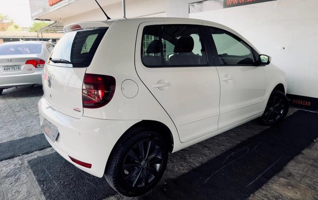 imagem-https://www.socarrao.com.br/sc-vehicle-images-prod/4001232/1790010202890-8311497_16_B_73ac9d7111.jpeg