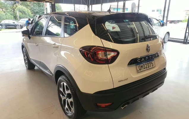 imagem-https://www.socarrao.com.br/sc-vehicle-images-prod/4001233/1790010205990-8416015_7_B_2f5e48b2dd.jpeg
