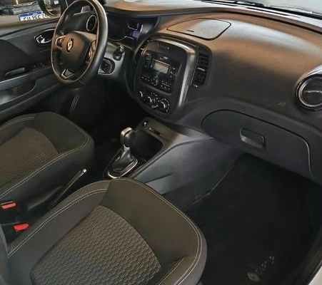 imagem-https://www.socarrao.com.br/sc-vehicle-images-prod/4001233/1790010205991-8416015_12_B_93d2aed69d.jpeg