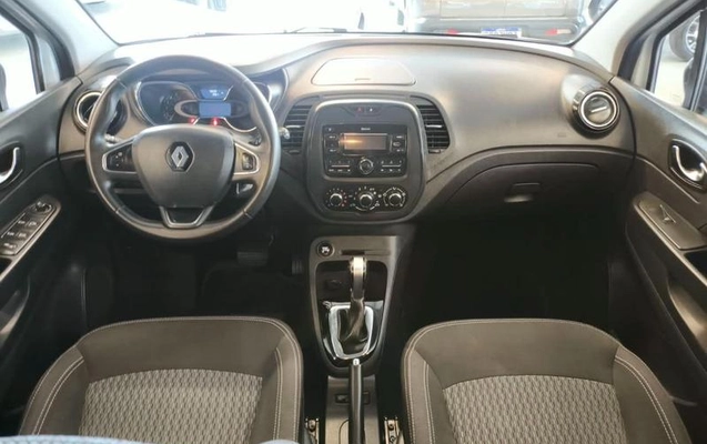 imagem-https://www.socarrao.com.br/sc-vehicle-images-prod/4001233/1790010205991-8416015_7_B_5ff302646f.jpeg