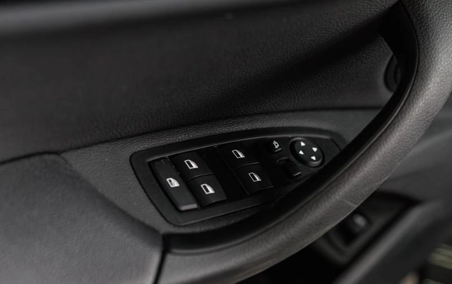 imagem-https://www.socarrao.com.br/sc-vehicle-images-prod/4001275/1790013366355-8489656_8_B_3a63790472.jpeg