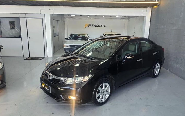 imagem-https://www.socarrao.com.br/sc-vehicle-images-prod/4001287/1792077685760-8497160_0_B_d18745b73e.jpeg