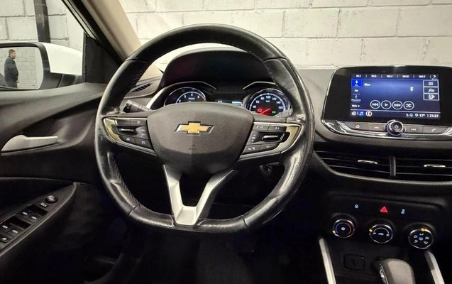 imagem-https://www.socarrao.com.br/sc-vehicle-images-prod/4001304/1790010491717-8442321_8_B_13ae814e86.jpeg