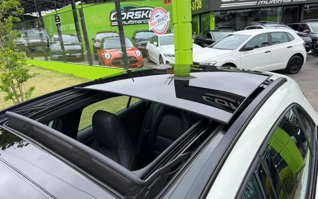 imagem-https://www.socarrao.com.br/sc-vehicle-images-prod/4001309/1790282349224-8496915_17_B_455958bba3.jpeg