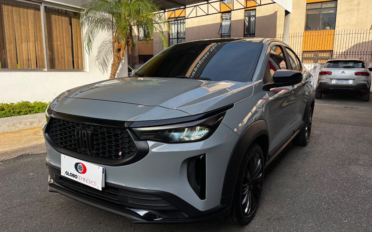 Fiat Fastback 2025 Cinza — foto 1 de 3
