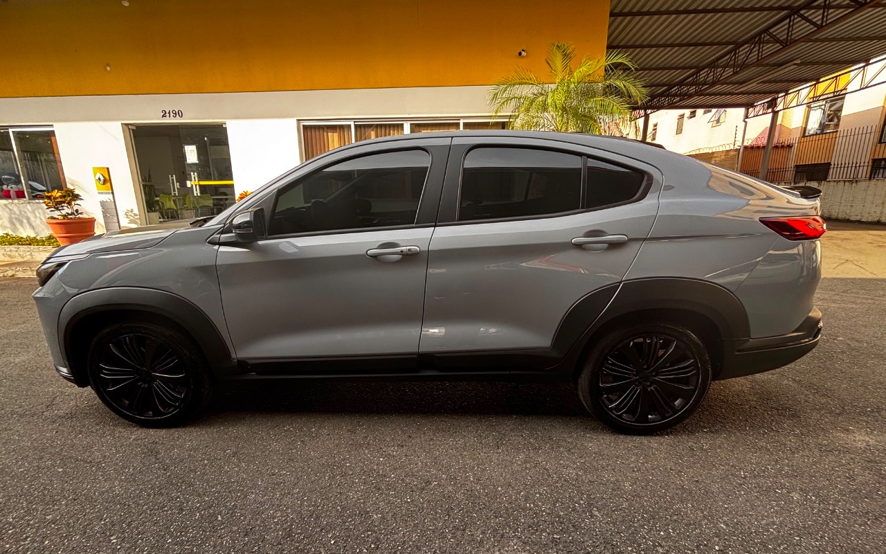 imagem-https://www.socarrao.com.br/sc-vehicle-images-prod/4001311/1790010594084-MDI1NzAyMTMtMzMzMC00ZTA3LWI3NTctZDI5M2VlYjMwMTFmLmpwZWc.jpeg