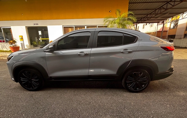 imagem-https://www.socarrao.com.br/sc-vehicle-images-prod/4001311/1790010594084-MDI1NzAyMTMtMzMzMC00ZTA3LWI3NTctZDI5M2VlYjMwMTFmLmpwZWc.jpeg