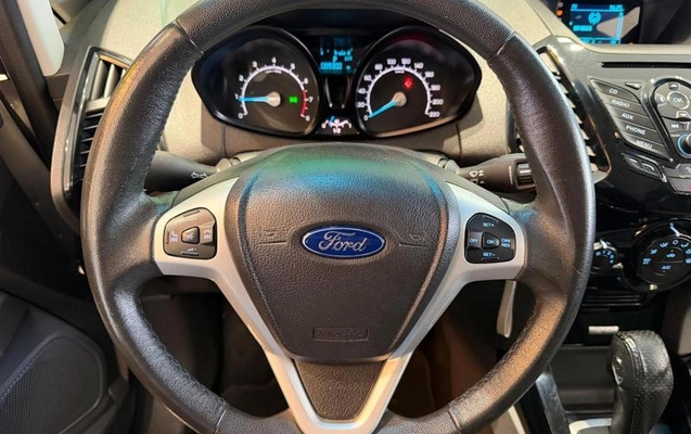 imagem-https://www.socarrao.com.br/sc-vehicle-images-prod/4001345/1790010664737-8472675_18_B_4c4d6960a8.jpeg