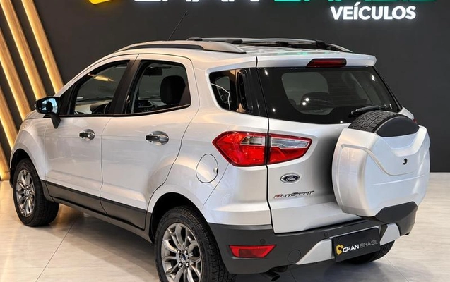 imagem-https://www.socarrao.com.br/sc-vehicle-images-prod/4001345/1790010664737-8472675_27_B_7c8a6d7111.jpeg
