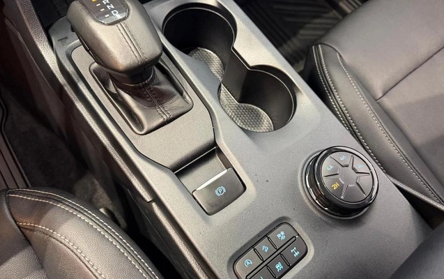 imagem-https://www.socarrao.com.br/sc-vehicle-images-prod/4001384/1790010684169-8457461_17_B_8515742bc6.jpeg