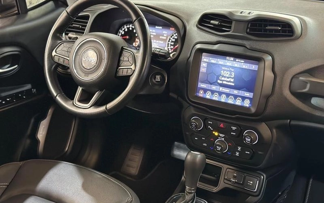imagem-https://www.socarrao.com.br/sc-vehicle-images-prod/4001433/1790011237536-8492630_11_B_fe3810a437.jpeg