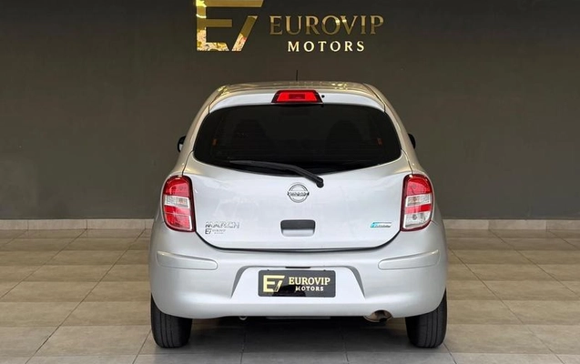 imagem-https://www.socarrao.com.br/sc-vehicle-images-prod/4001451/1790010889607-8478641_3_B_799f4fa178.jpeg