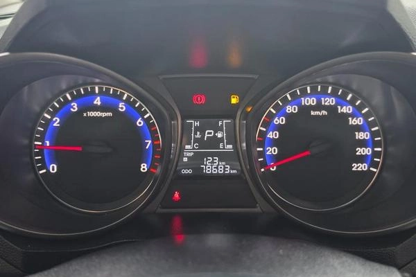 imagem-https://www.socarrao.com.br/sc-vehicle-images-prod/4001638/1790011001176-7716070_12_B_a55d535cdc.jpeg