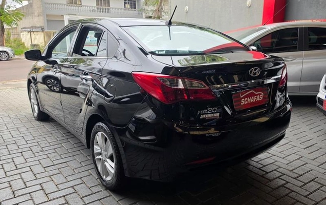 imagem-https://www.socarrao.com.br/sc-vehicle-images-prod/4001638/1790011001179-7716070_3_B_3d9b499d86.jpeg