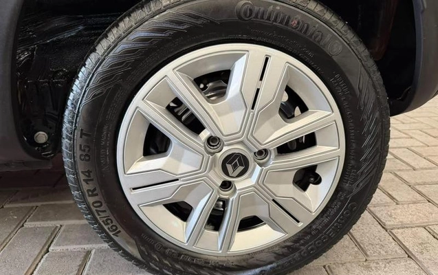 imagem-https://www.socarrao.com.br/sc-vehicle-images-prod/4001665/1790011046966-8492491_9_B_5bd52064e1.jpeg