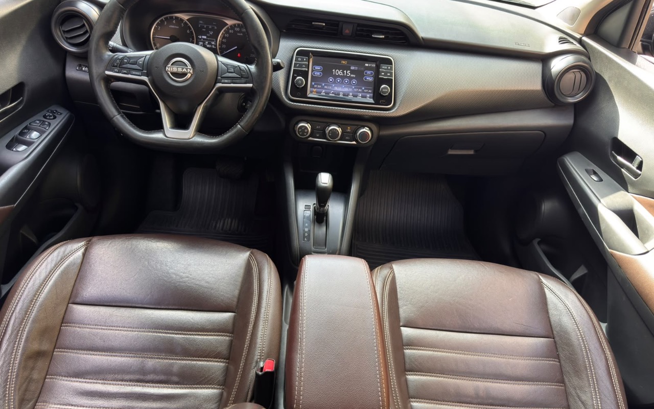 imagem-https://www.socarrao.com.br/sc-vehicle-images-prod/4001681/1790011083669-YWNjNTFmYTItM2EyNS00NmIzLWFmMmEtNGMyYzRkYmJlOWU5LmpwZWc.jpeg