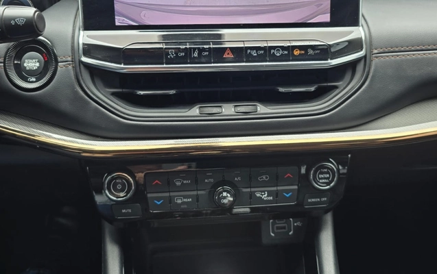 imagem-https://www.socarrao.com.br/sc-vehicle-images-prod/4001745/1790011190000-V2hhdHNBcHAgSW1hZ2UgMjAyNi0wOS0xOCBhdCAxMy4xMi4xMSAoNCkuanBlZw.jpeg