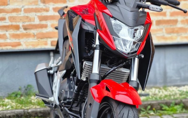 imagem-https://www.socarrao.com.br/sc-vehicle-images-prod/4001747/1792766364624-8497239_6_B_601edbe081.jpeg