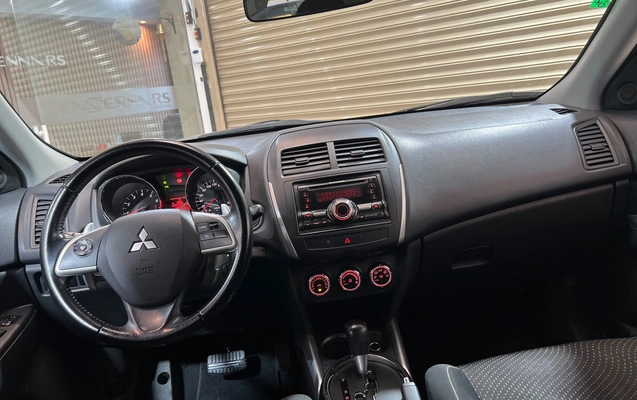 imagem-https://www.socarrao.com.br/sc-vehicle-images-prod/4001760/1790011233863-CLGdMcT9wyk2hdLczSN7LhST7l8svqFD.jpg