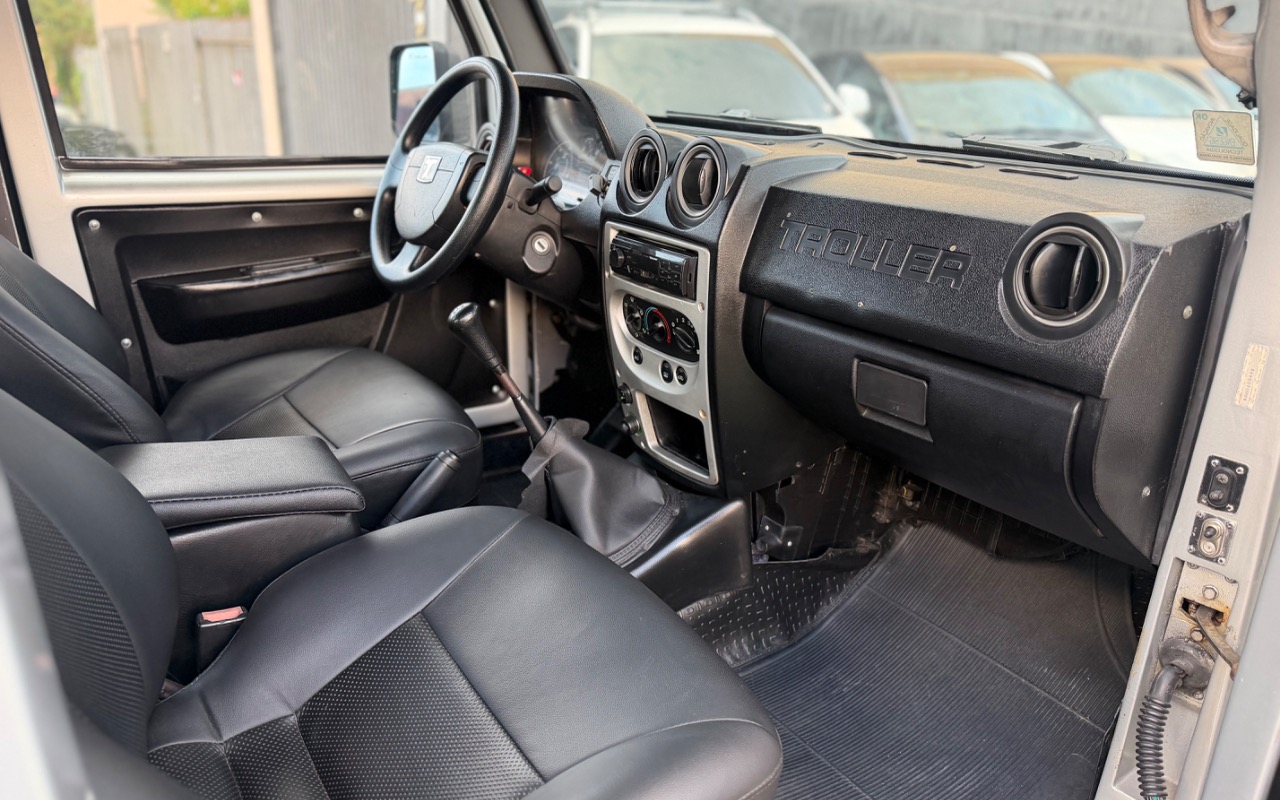 imagem-https://www.socarrao.com.br/sc-vehicle-images-prod/4001763/1790023068838-SU1HXzE3MTguanBlZw.jpeg