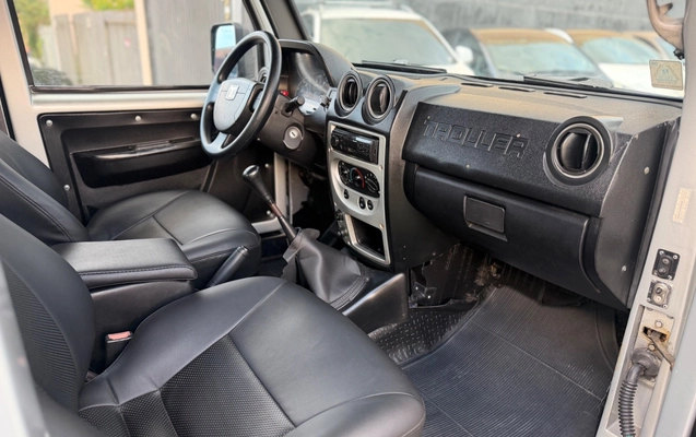 imagem-https://www.socarrao.com.br/sc-vehicle-images-prod/4001763/1790023068838-SU1HXzE3MTguanBlZw.jpeg