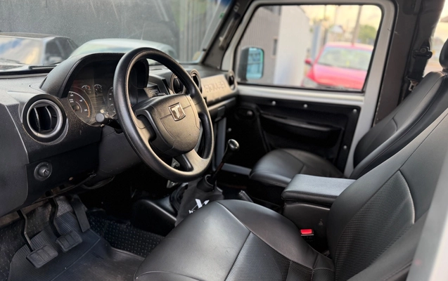 imagem-https://www.socarrao.com.br/sc-vehicle-images-prod/4001763/1790023068941-SU1HXzE3MTkuanBlZw.jpeg