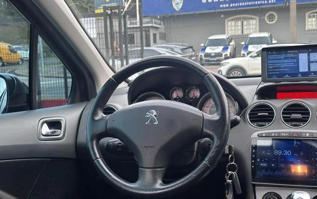 imagem-https://www.socarrao.com.br/sc-vehicle-images-prod/4001767/1790370574515-8497250_14_B_9f07eb0008.jpeg