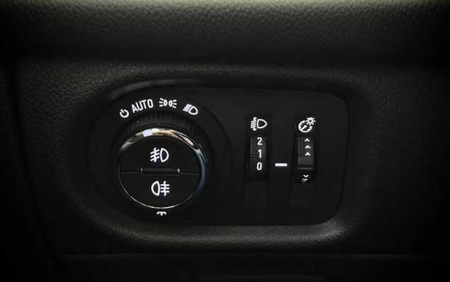 imagem-https://www.socarrao.com.br/sc-vehicle-images-prod/4001768/1790065042099-7844243_11_B_30429a6d6e.jpeg